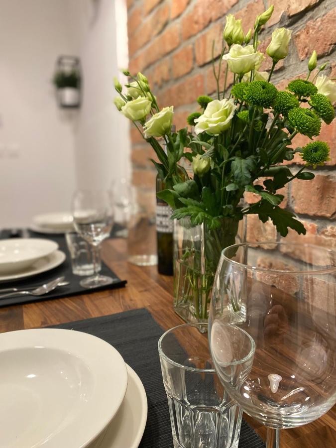 זאגרב Brickwall Apartments מראה חיצוני תמונה