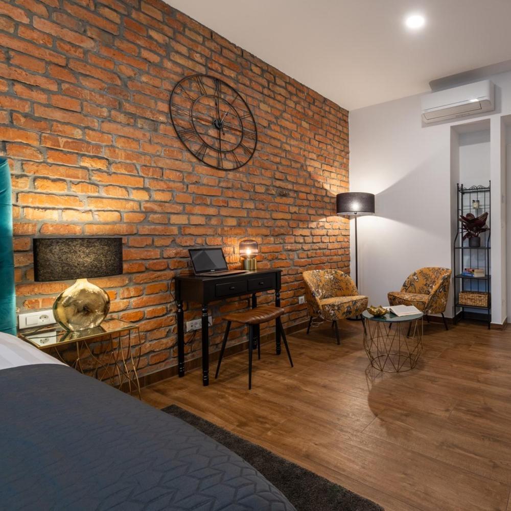 זאגרב Brickwall Apartments חדר תמונה